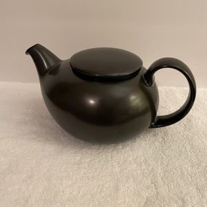 FORLIFE Serenity Teaware 4-Cup Teapot with Stainless-Steel Infuser. 32 oz.